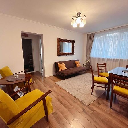 Niran Apartament Oradea Bagian luar foto