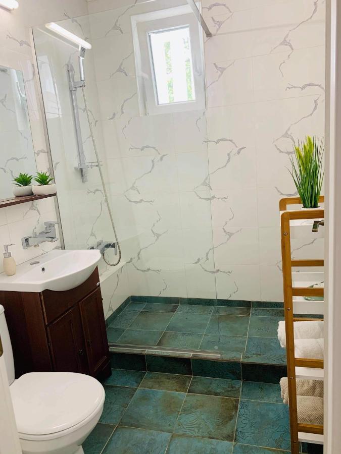 Niran Apartament Oradea Bagian luar foto