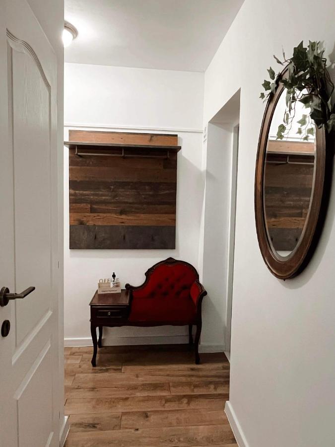 Niran Apartament Oradea Bagian luar foto